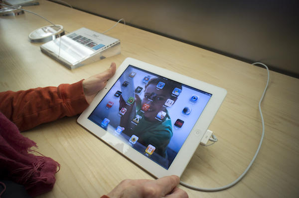 iPads Now Drive More Web Traffic Than iPhones