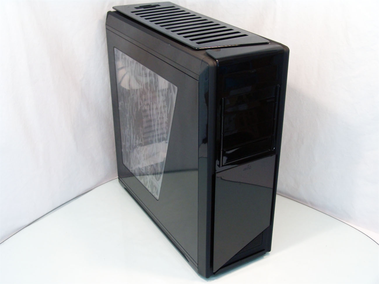 NZXT Switch 810 Full Tower Case Review