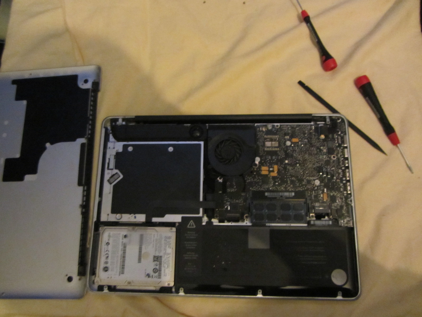 How To Replace A Hard Drive In A MacBook Pro