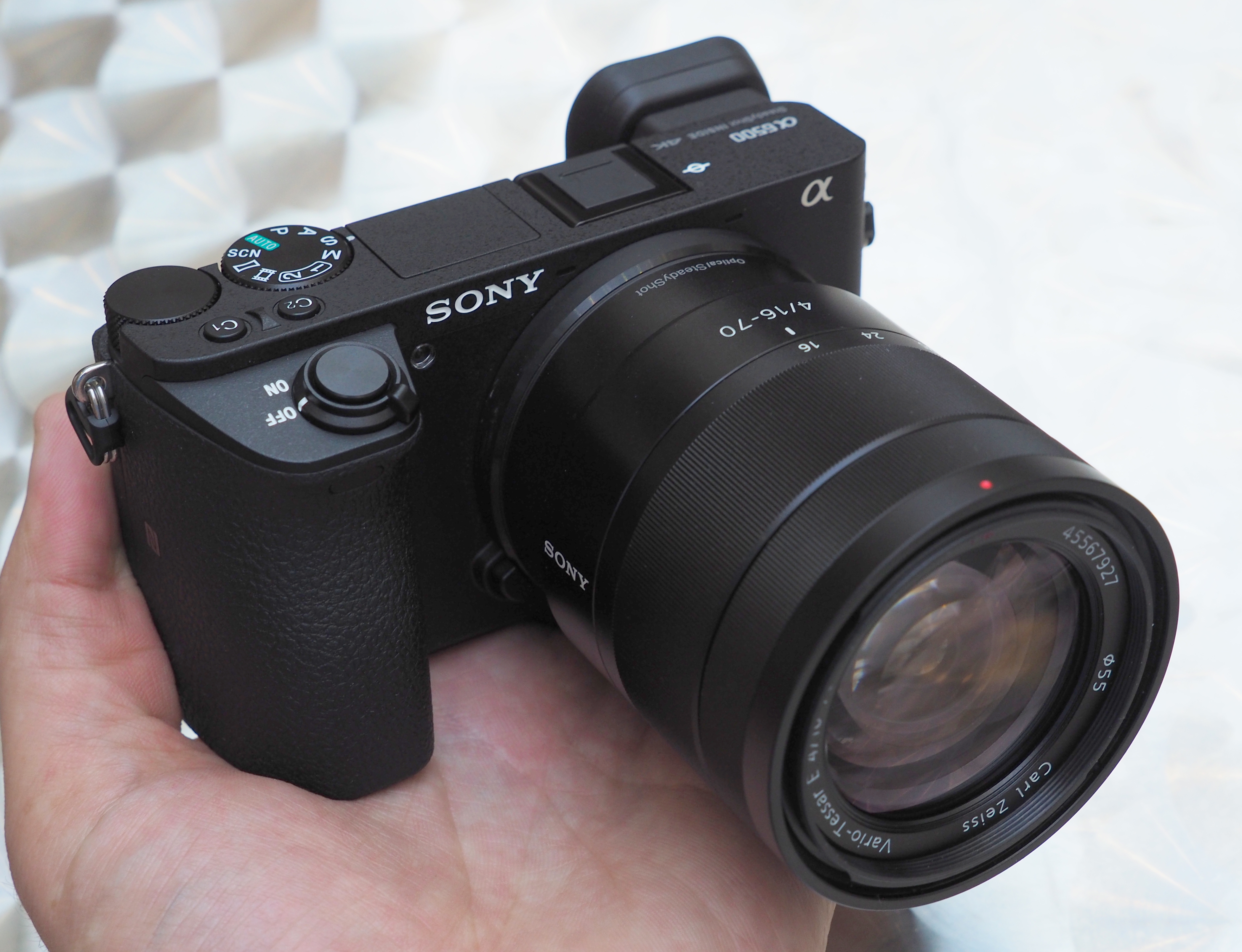 Unboxing - Sony 16-70mm f/4 OSS Lens (with sample pictures)