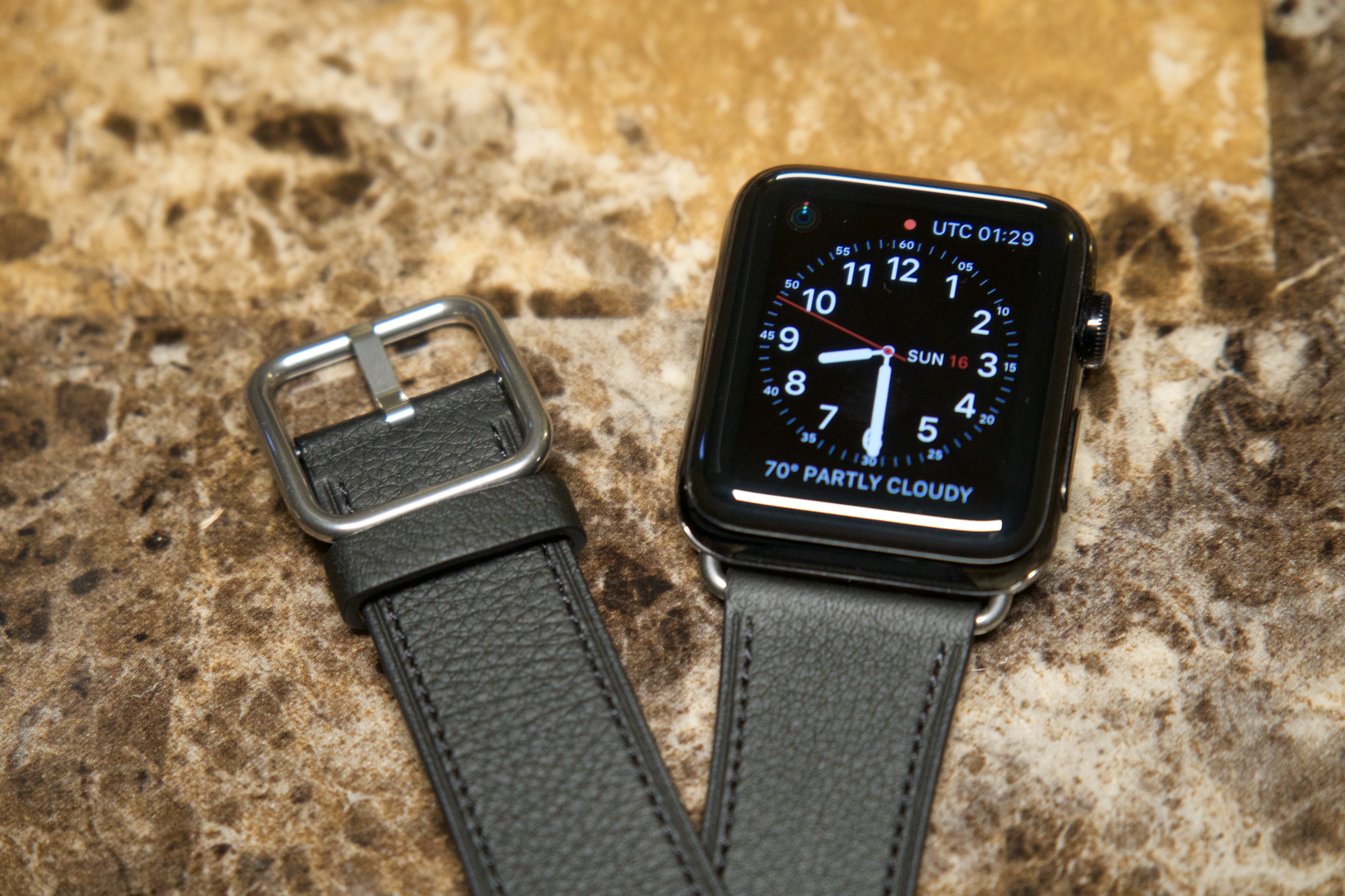Apple Watch 42mm Black Classic Buckle (2017 Edition) Impressions