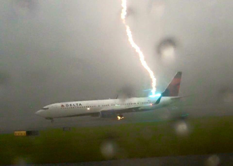 What Happens When Lightning Strikes An Airplane?