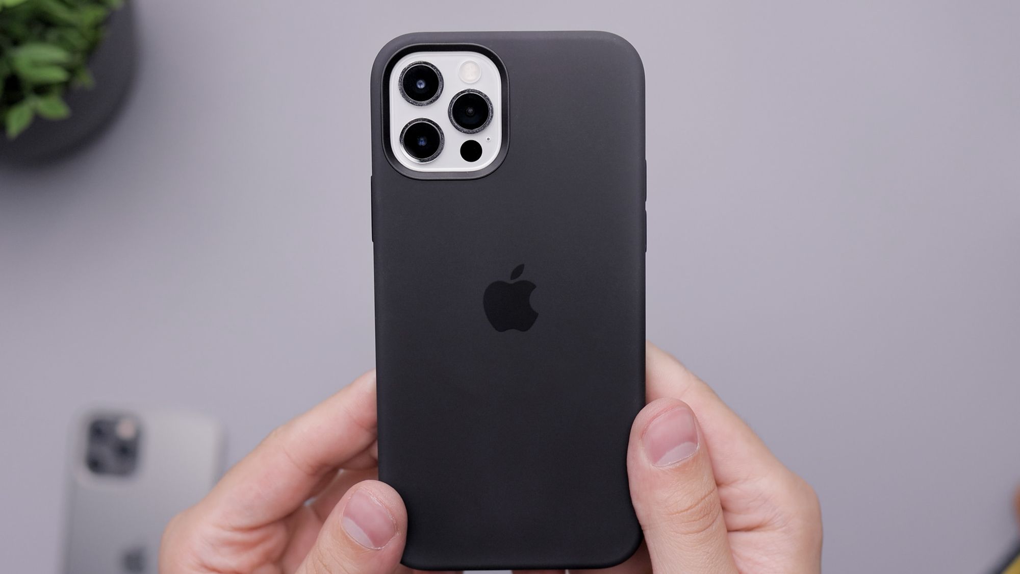 iPhone 12 Pro Silicone Case with MagSafe First Look