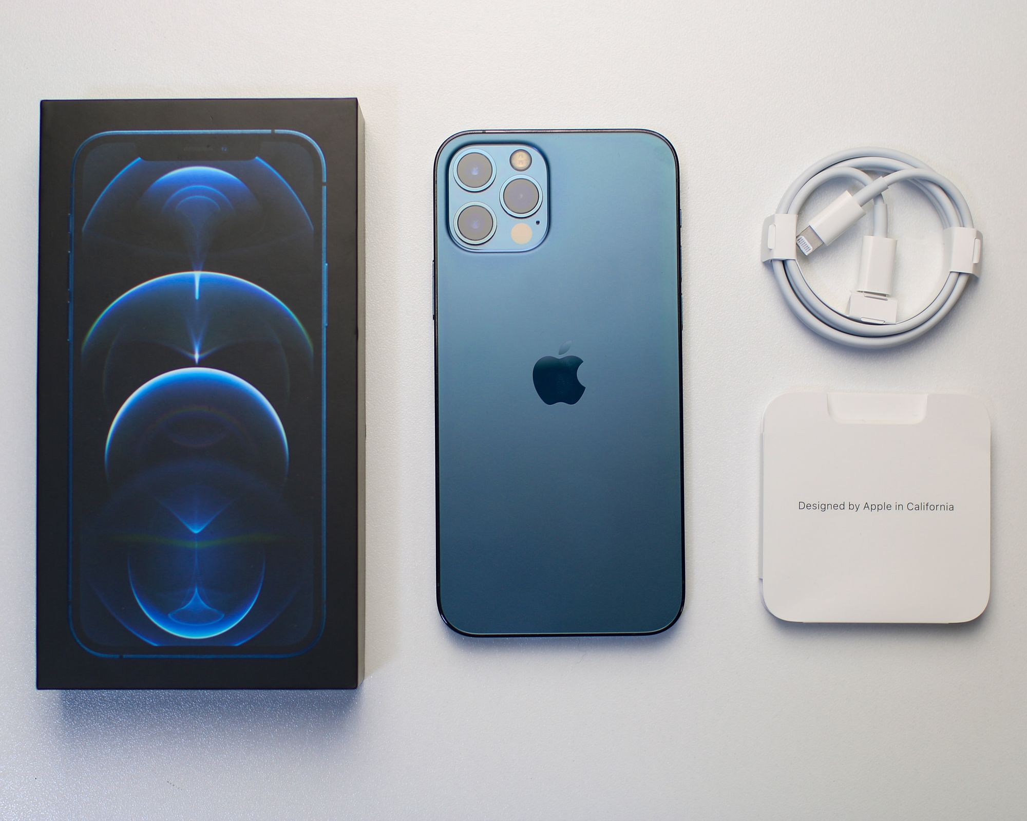 iPhone 12 Pro (Pacific Blue) Unboxing